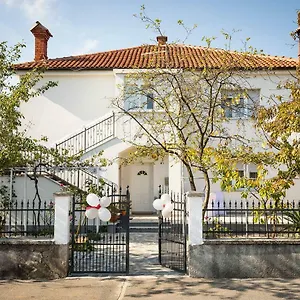 https://apartman-draice.primorje-gorskikotar.com